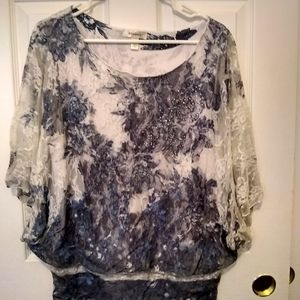 Women's Lacey Butterfly top XL